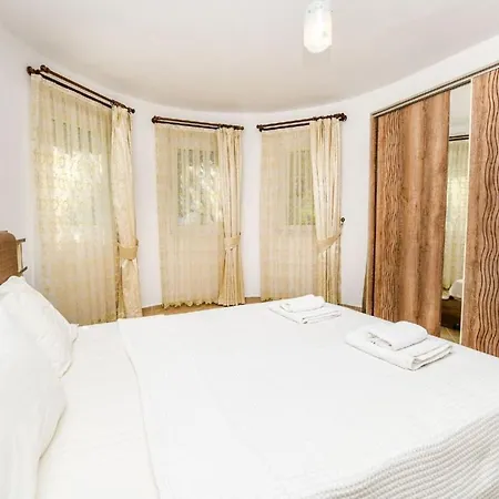 5 Star With 4 Bedrooms, Dalaman 1051 Βίλα *