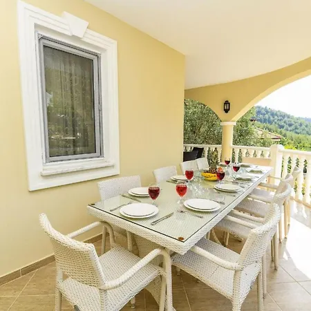5 Star With 4 Bedrooms, Dalaman 1051 Villa *