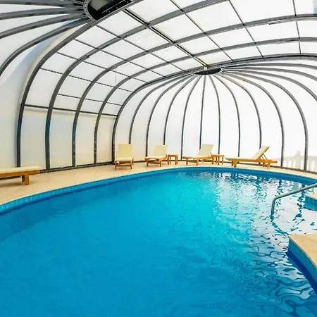 5 Star With 4 Bedrooms, Dalaman 1051 *
